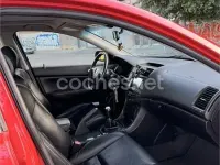 Usado Honda Accord Executive 190 CV (139 kW) 2005 Rojo Berlina