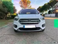 Usado Ford Kuga Trend 120 CV (88 kW) 2019 Blanco SUV