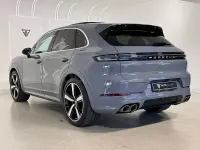 Usado Porsche Cayenne S 475 CV (349 kW) 2023 Gris / plata SUV