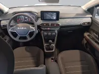Usado Dacia Sandero Expression 101 CV (74 kW) 2023 Verde Berlina