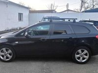 Usado Opel Astra Sport 125 CV (91 kW) 2012 Negro Familiar