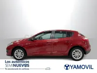 Usado Renault Mégane LIMITED 115 CV (84 kW) 2014 Rojo Berlina