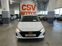 Usado Hyundai i20 100 CV (73 kW) 2021 Blanco Utilitario