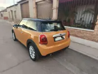 Usado Mini Cooper D 109 CV (80 kW) 2016 Naranja Utilitario