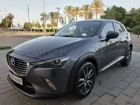 Usado Mazda CX-3 Luxury 120 CV (88 kW) 2018 Gris / plata SUV