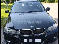Usado BMW 318 143 CV (105 kW) 2011 Negro Familiar