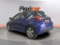Usado Toyota Yaris Hybrid Active 116 CV (85 kW) 2025 Azul Berlina
