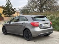 Usado Mercedes A180 Style 122 CV (89 kW) 2012 Gris / plata Berlina