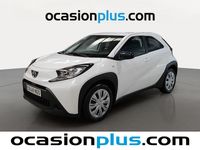 Usado Toyota Aygo X Play 72 CV (52 kW) 2023 Blanco SUV