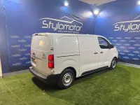 Usado Citroën Jumpy 102 CV (75 kW) 2023 Blanco Monovolumen