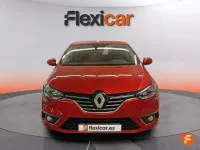Usado Renault Mégane Zen 132 CV (97 kW) 2017 Rojo Utilitario