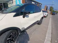 Usado Renault Captur Zen 90 CV (66 kW) 2017 Beige SUV