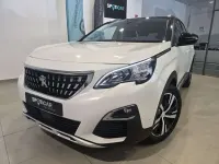 Usado Peugeot 3008 Allure 131 CV (96 kW) 2020 Blanco SUV