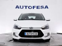 Usado Hyundai i20 100 CV (73 kW) 2017 Blanco Coupe
