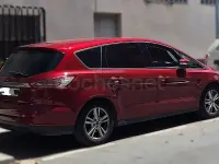 Usado Ford S-MAX Trend 150 CV (110 kW) 2016 Burdeos Monovolumen