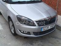 Usado Skoda Fabia Ambition 75 CV (55 kW) 2013 Gris / plata Berlina