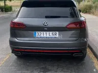 Usado VW Touareg R 462 CV (339 kW) 2021 Gris / plata SUV