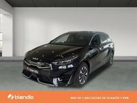 Usado Kia Ceed 141 CV (103 kW) 2025 Negro Utilitario
