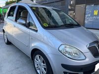 Usado Lancia Musa 90 CV (66 kW) 2010 Gris / plata Monovolumen