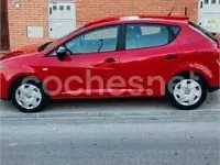 Usado Seat Ibiza Copa 70 CV (51 kW) 2011 Rojo Berlina