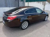Usado Opel Insignia Edition 160 CV (117 kW) 2011 Marrón Berlina