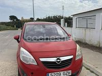 Usado Opel Meriva Essentia 95 CV (69 kW) 2010 Rojo Monovolumen