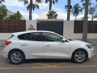 Usado Ford Focus Trend 125 CV (91 kW) 2021 Blanco Berlina