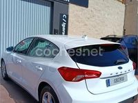 Usado Ford Focus Trend 95 CV (69 kW) 2020 Blanco Berlina
