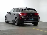 Usado Opel Astra Elegance 130 CV (95 kW) 2023 Negro Utilitario