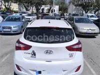 Käytetty Hyundai i30 90 HP (66 kW) 2013 Valkoinen Sedan
