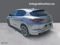Usado Alfa Romeo Stelvio Veloce 209 CV (153 kW) 2021 Gris SUV