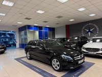 Usado Mercedes C220 170 CV (125 kW) 2015 Negro Familiar