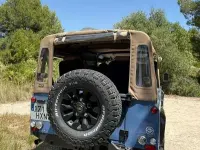 Usado Land Rover Defender SE 122 CV (89 kW) 2014 Azul Familiar