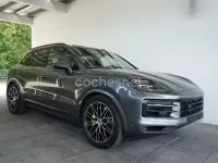 Usado Porsche Cayenne S E-Hybrid 519 CV (381 kW) 2025 Gris / plata SUV