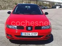 Usado Seat Leon Sport 130 CV (95 kW) 2004 Rojo Utilitario