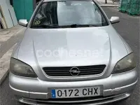 Usado Opel Astra Edition 100 CV (73 kW) 2003 Gris / plata Berlina