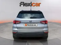 Usado Seat Arona Style 110 CV (80 kW) 2023 Blanco SUV