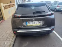 Usado Peugeot 2008 Active 110 CV (80 kW) 2021 Negro SUV