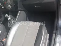 Usado Kia Venga 128 CV (94 kW) 2010 Gris / plata Utilitario
