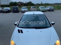 Usado Peugeot 206 70 CV (51 kW) 2002 Blanco Berlina