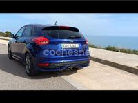Usado Ford Focus ST 250 CV (183 kW) 2017 Azul Berlina