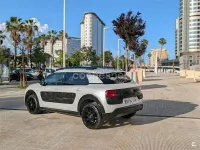 Usado Citroën C4 Cactus Shine 100 CV (73 kW) 2015 Blanco Utilitario