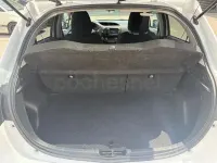 Usado Toyota Yaris Hybrid 100 CV (73 kW) 2017 Blanco Berlina