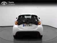 Usado Toyota Yaris Hybrid Active 116 CV (85 kW) 2025 Blanco Berlina