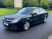 Usado Opel Vectra Sport 150 CV (110 kW) 2006 Negro Berlina