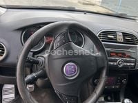 Usado Fiat Bravo Dynamic 120 CV (88 kW) 2007 Granate Utilitario