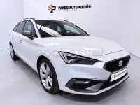 Usado Seat Leon FR 150 CV (110 kW) 2024 Blanco Familiar