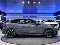 Usado BMW 120 M Sport 163 CV (119 kW) 2024 Gris Utilitario