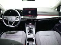 Usado VW Golf VIII 116 CV (85 kW) 2025 Gris Utilitario