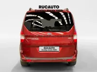 Usado Ford Tourneo Courier Titanium 100 CV (73 kW) 2018 Granate Monovolumen